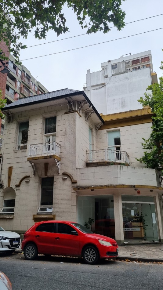 ESQUINA EN VENTA - Gascon 2099