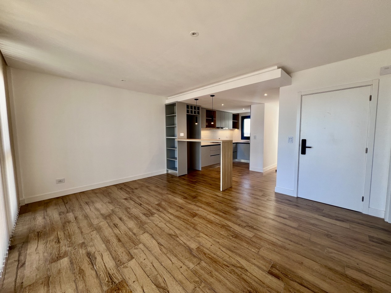 EXCLUSIVO SEMIPISO 3 AMB EN VENTA -  CATALUÑA Y EL MAR 