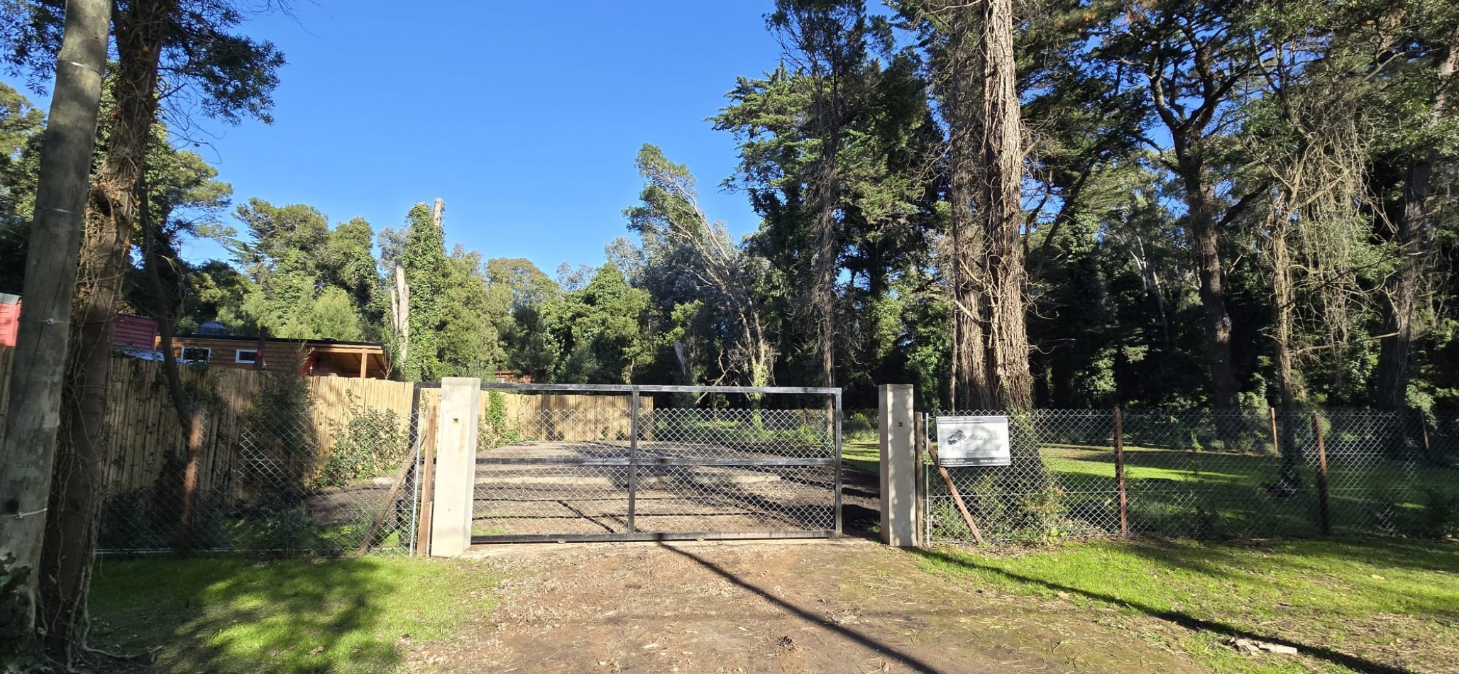 DOS TERRENOS EN VENTA - Los Puelches y Moctezuma Bosque Peralta Ramos 