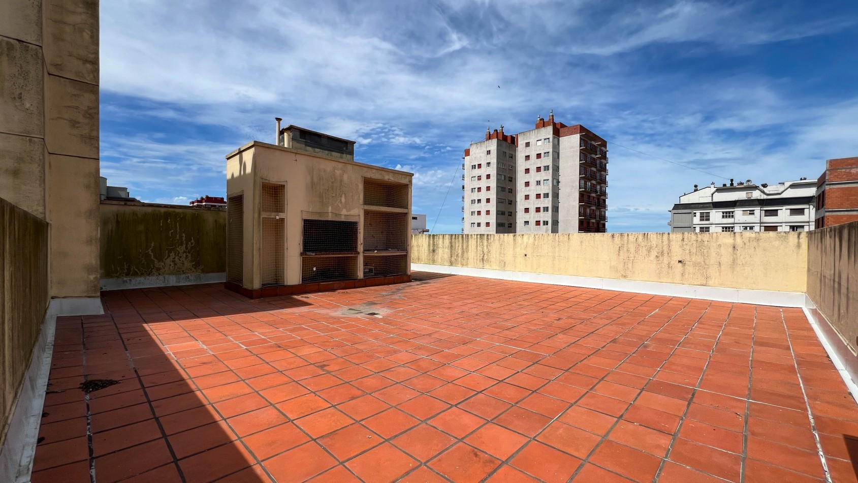 DEPARTAMENTO EN VENTA - Aristobulo del valle 3700