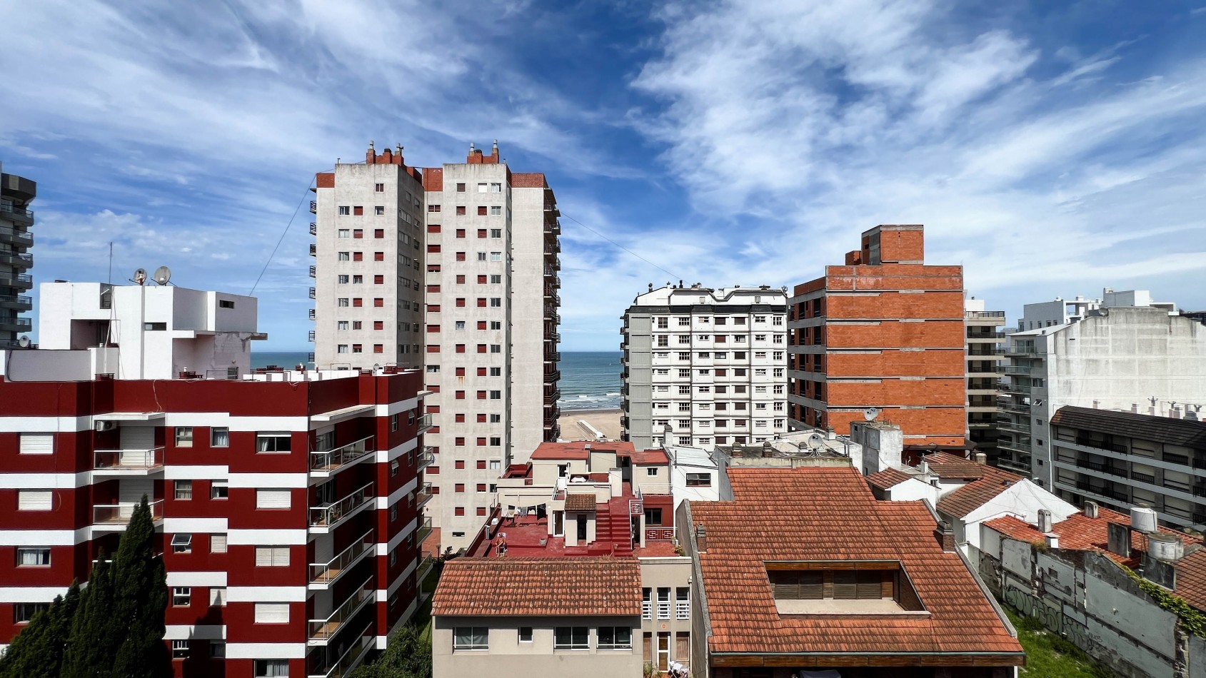 DEPARTAMENTO EN VENTA - Aristobulo del valle 3700