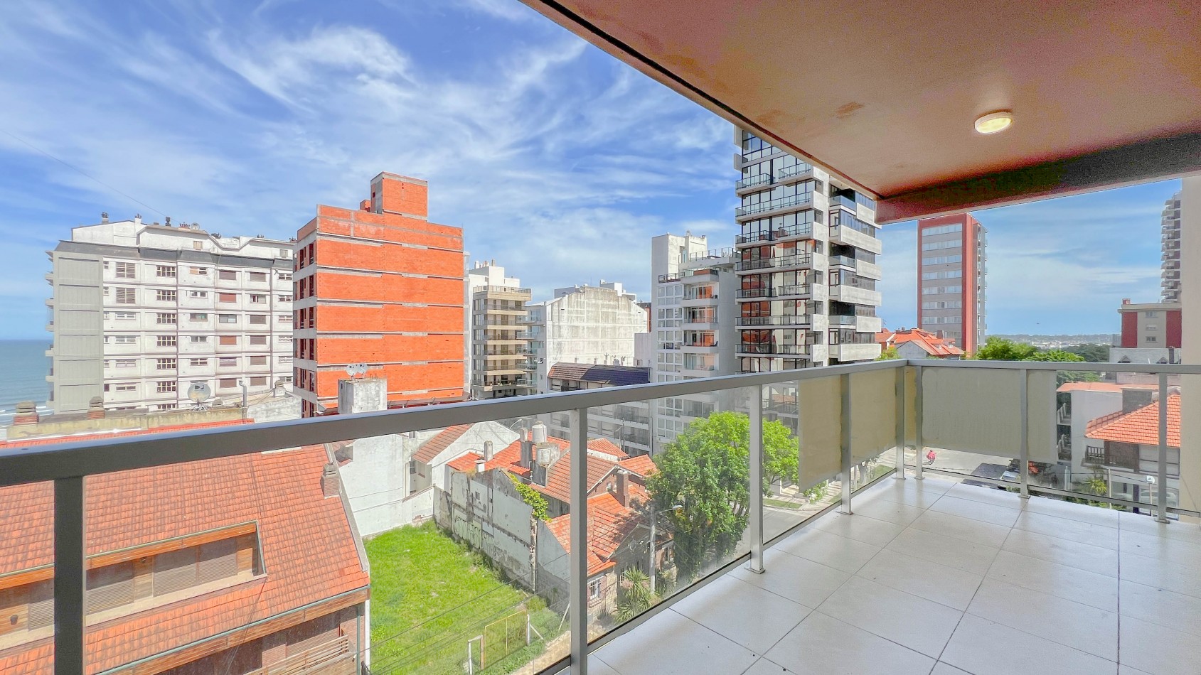 DEPARTAMENTO EN VENTA - Aristobulo del valle 3700