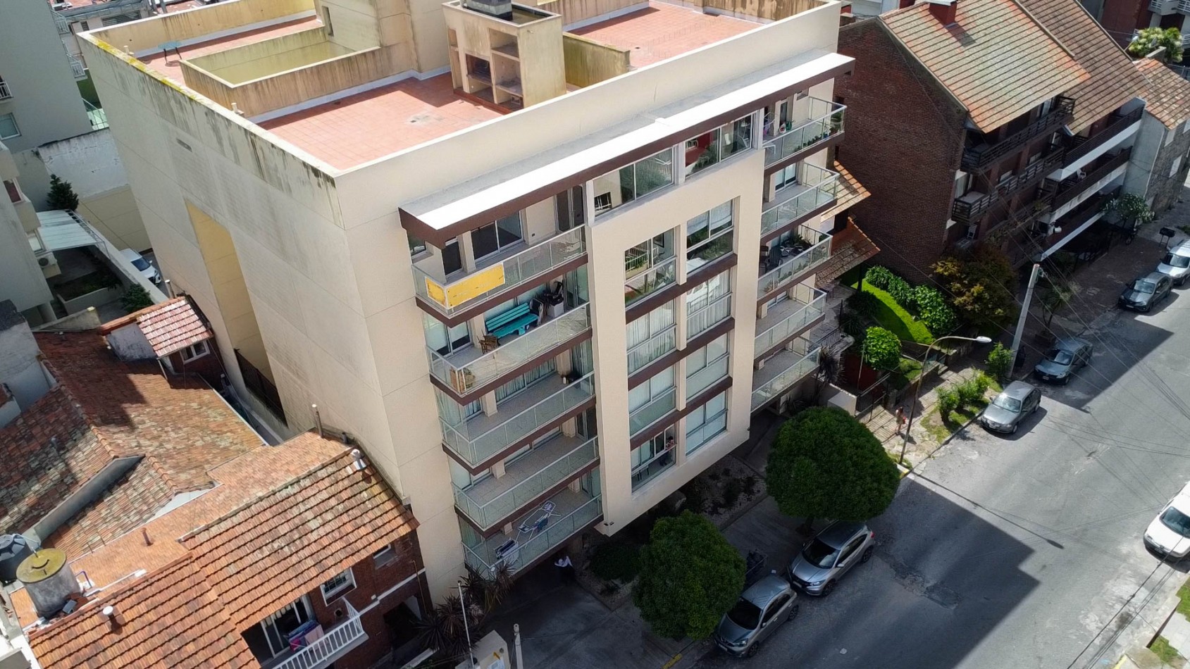 DEPARTAMENTO EN VENTA - Aristobulo del valle 3700