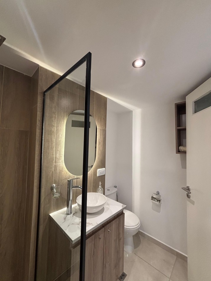  VENTA - DEPARTAMENTO  2 AMB RECICLADO - Santiago del estero 1700