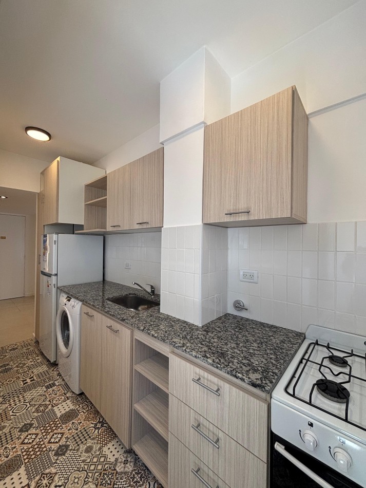  VENTA - DEPARTAMENTO  2 AMB RECICLADO - Santiago del estero 1700
