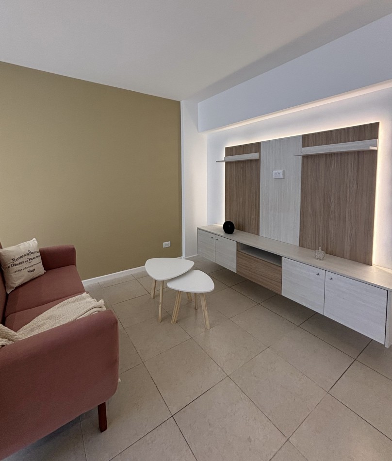  VENTA - DEPARTAMENTO  2 AMB RECICLADO - Santiago del estero 1700