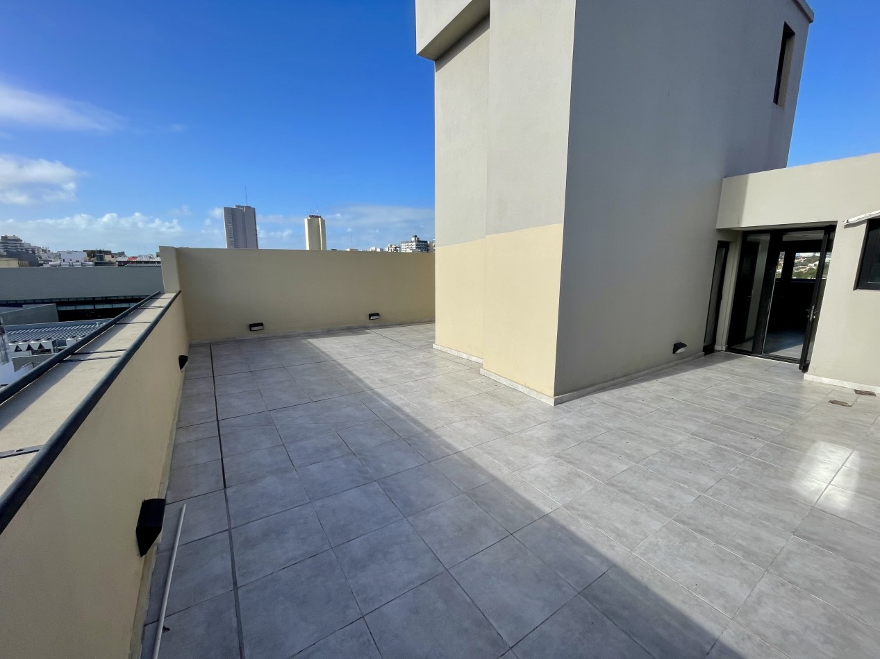 VENTA SEMIPISO 3 AMB - SARMIENTO 2800