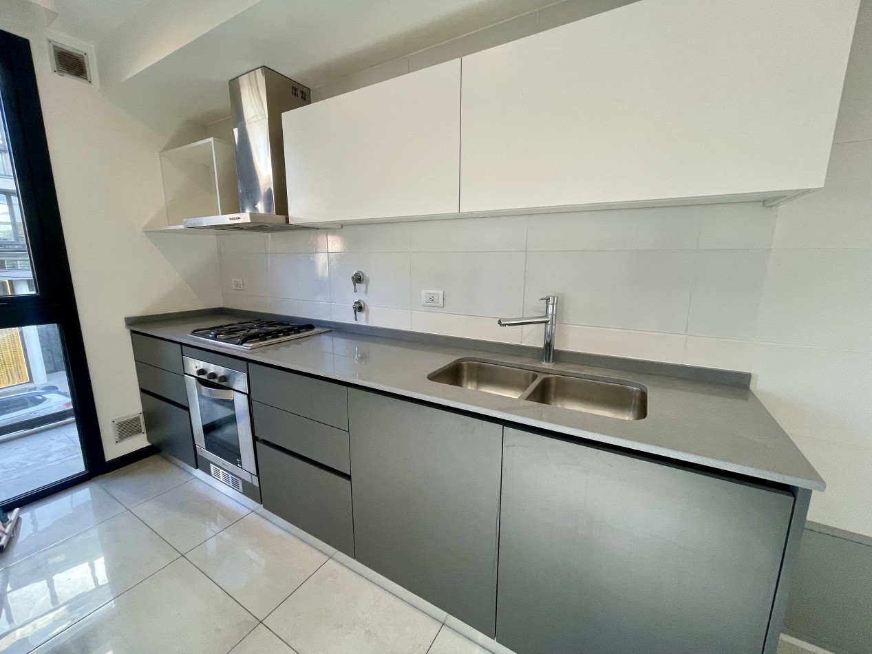 VENTA SEMIPISO 3 AMB - SARMIENTO 2800