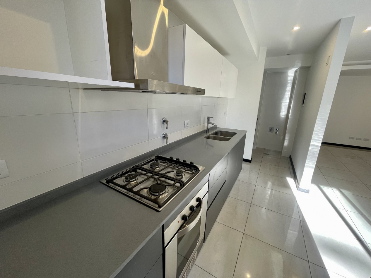 VENTA SEMIPISO 3 AMB - SARMIENTO 2800
