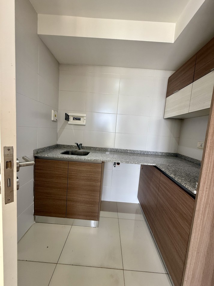 VENTA DEPARTAMENTO 3 AMB - RAWSON 2400
