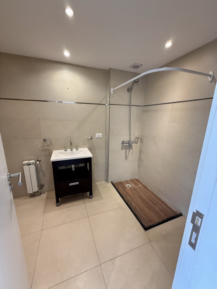 VENTA DEPARTAMENTO 3 AMB - RAWSON 2400