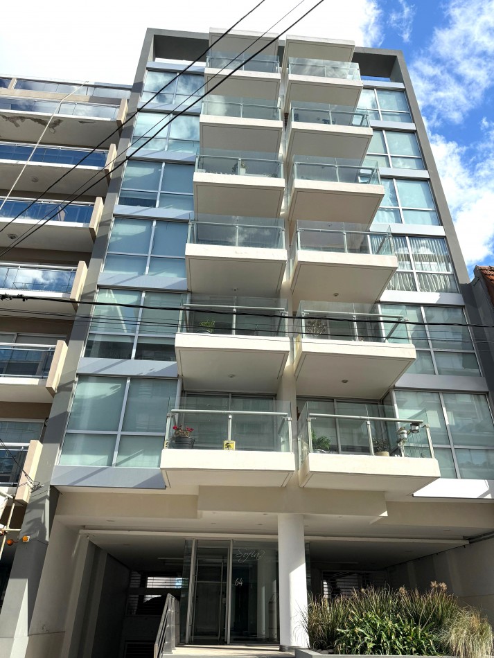 VENTA SEMIPISO 3 AMBIENTES - GASCON 60