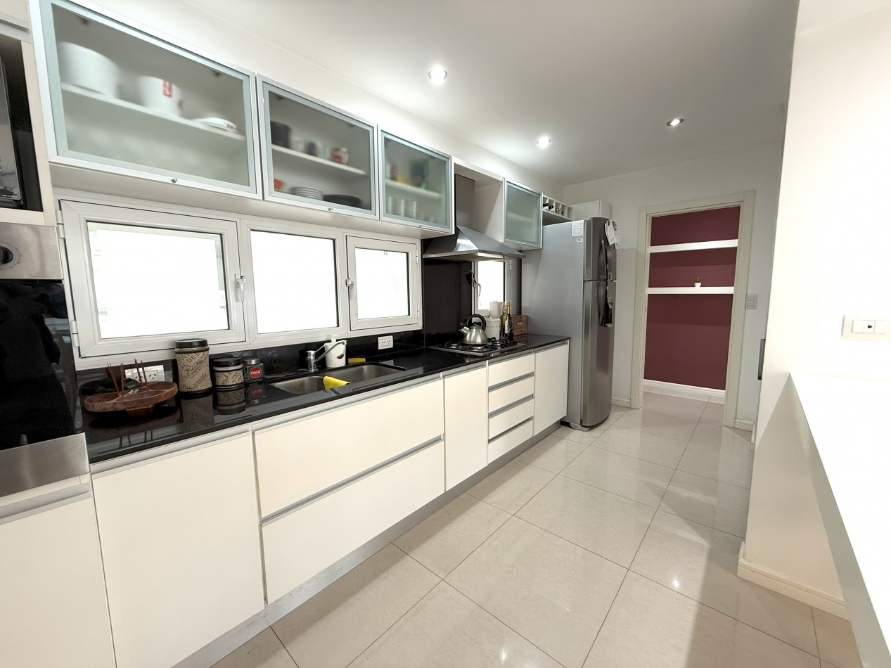 VENTA SEMIPISO 3 AMBIENTES - GASCON 60