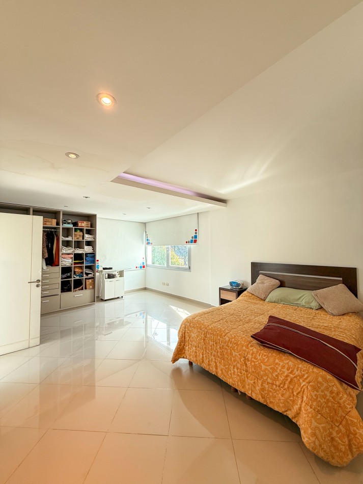 VENTA CASA 5 AMBIENTES - BARRIO PRIVADO RUMENCO LOS PINOS