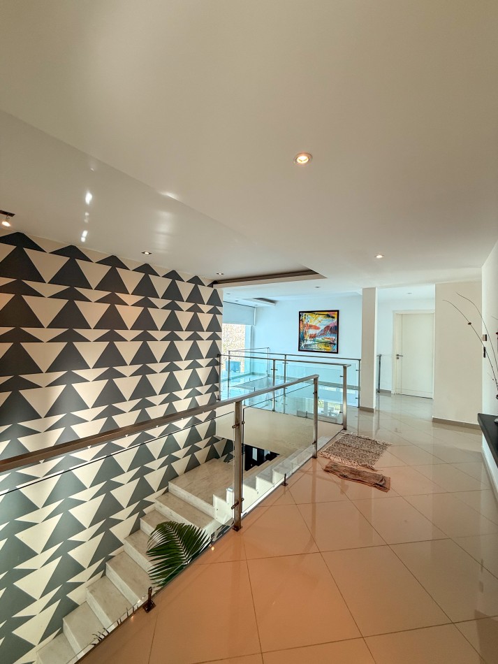 VENTA CASA 5 AMBIENTES - BARRIO PRIVADO RUMENCO LOS PINOS
