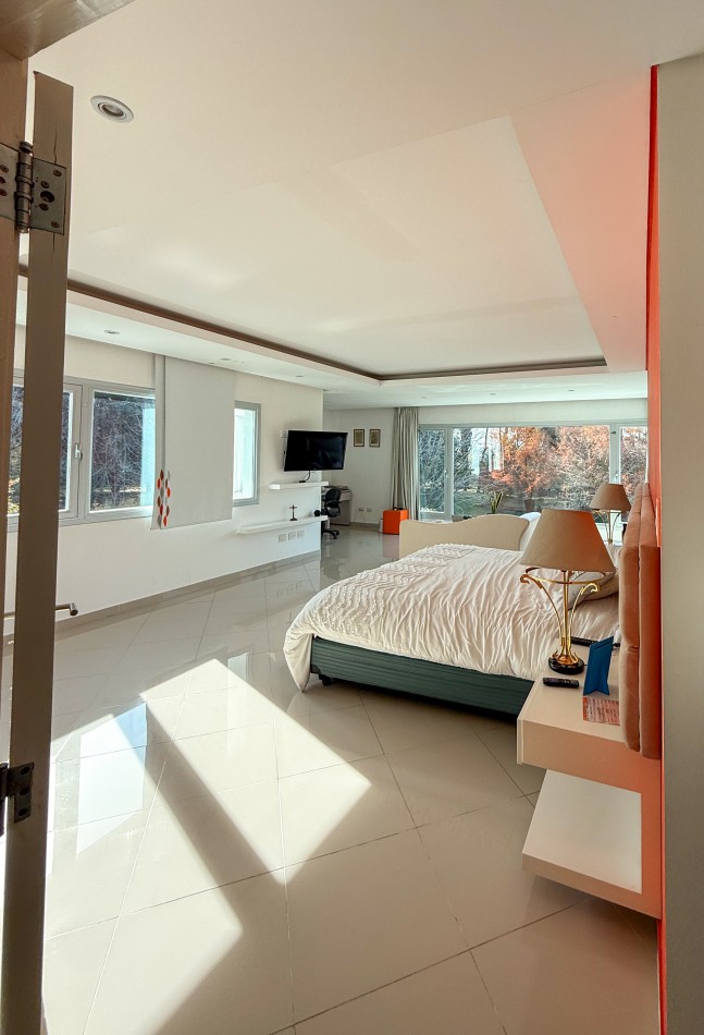 VENTA CASA 5 AMBIENTES - BARRIO PRIVADO RUMENCO LOS PINOS
