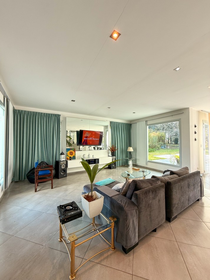 VENTA CASA 5 AMBIENTES - BARRIO PRIVADO RUMENCO LOS PINOS