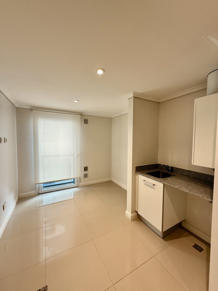VENTA DEPARTAMENTO 3 AMBIENTES - SARMIENTO 3100