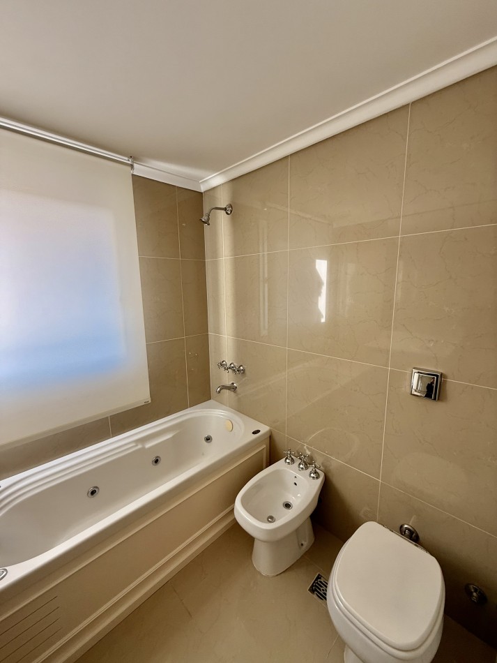 VENTA DEPARTAMENTO 3 AMBIENTES - SARMIENTO 3100