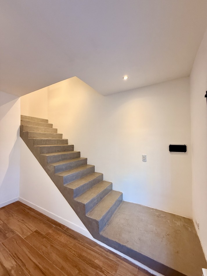 VENTA CASA 4 AMBIENTES - CATAMARCA 3800