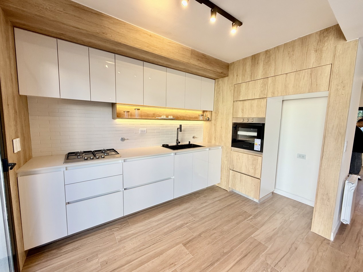 VENTA CASA 4 AMBIENTES - CATAMARCA 3800