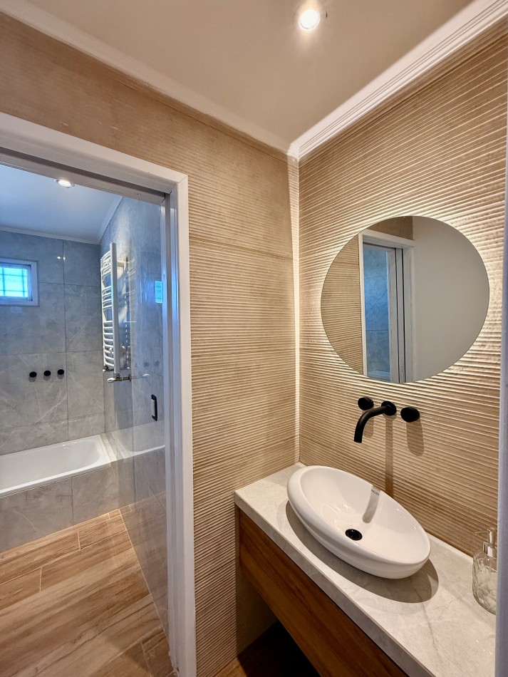 VENTA CASA 4 AMBIENTES - CATAMARCA 3800