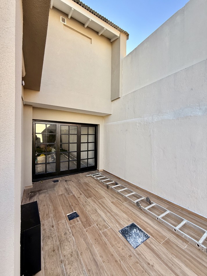 VENTA CASA 4 AMBIENTES - CATAMARCA 3800