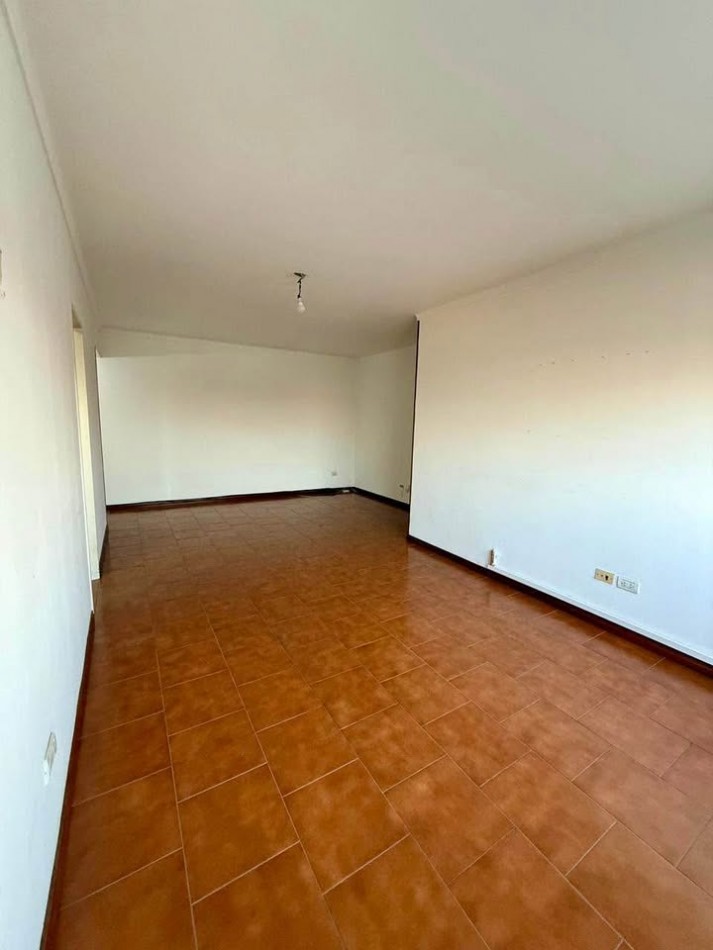 ALQUILER 4 AMBIENTES - ACOSTA 2700