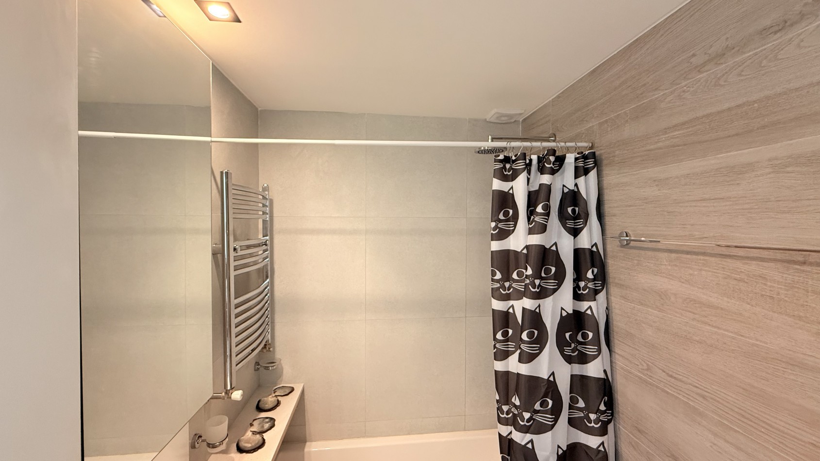 VENTA DEPARTAMENTO 2 AMB CON COCHERA- HIPOLITO YRIGOYEN 1600 