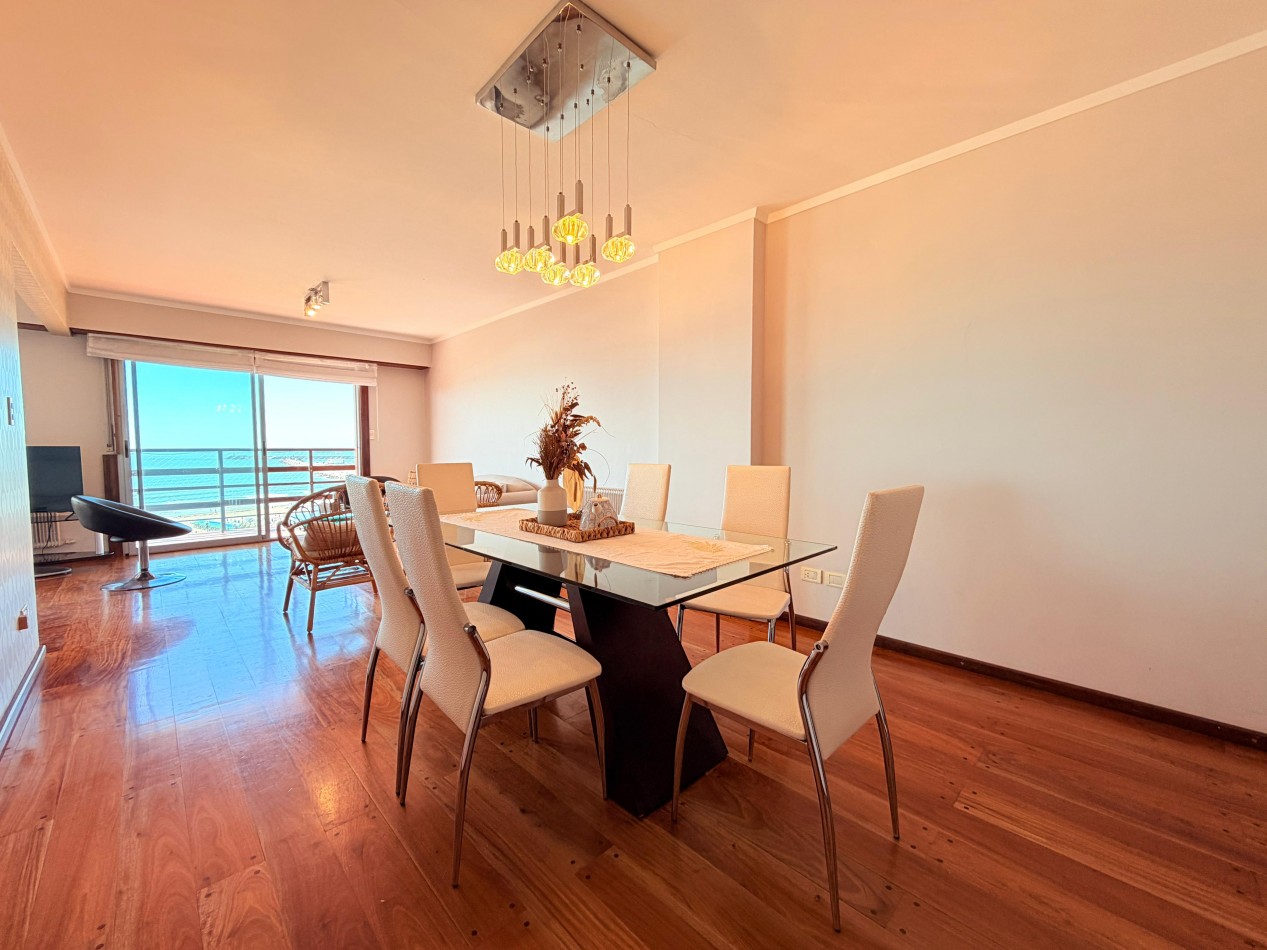 ALQUILER TEMPORARIO - Frente al Mar en Playa Grande · 7 PAX