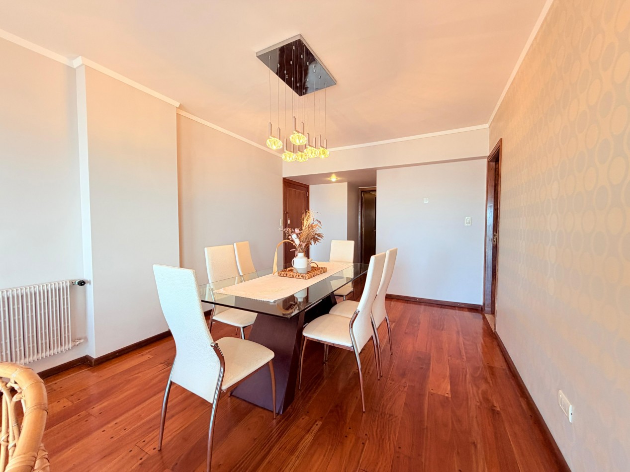 ALQUILER TEMPORARIO - Frente al Mar en Playa Grande · 7 PAX