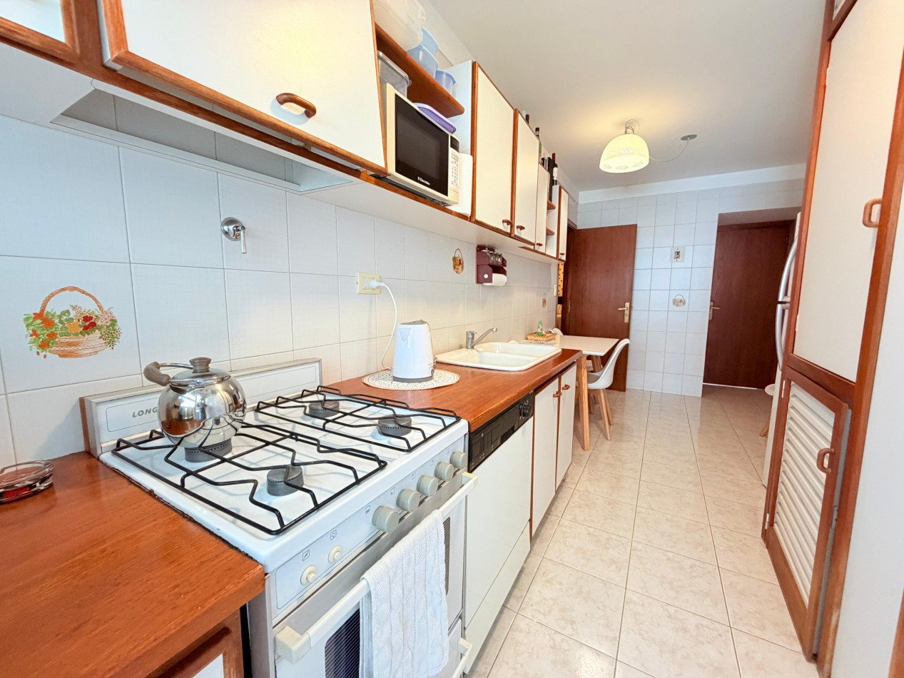 ALQUILER TEMPORARIO - Frente al Mar en Playa Grande · 7 PAX