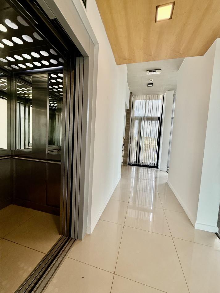 CONSTITUCION. OFICINAS EN ALQUILER.