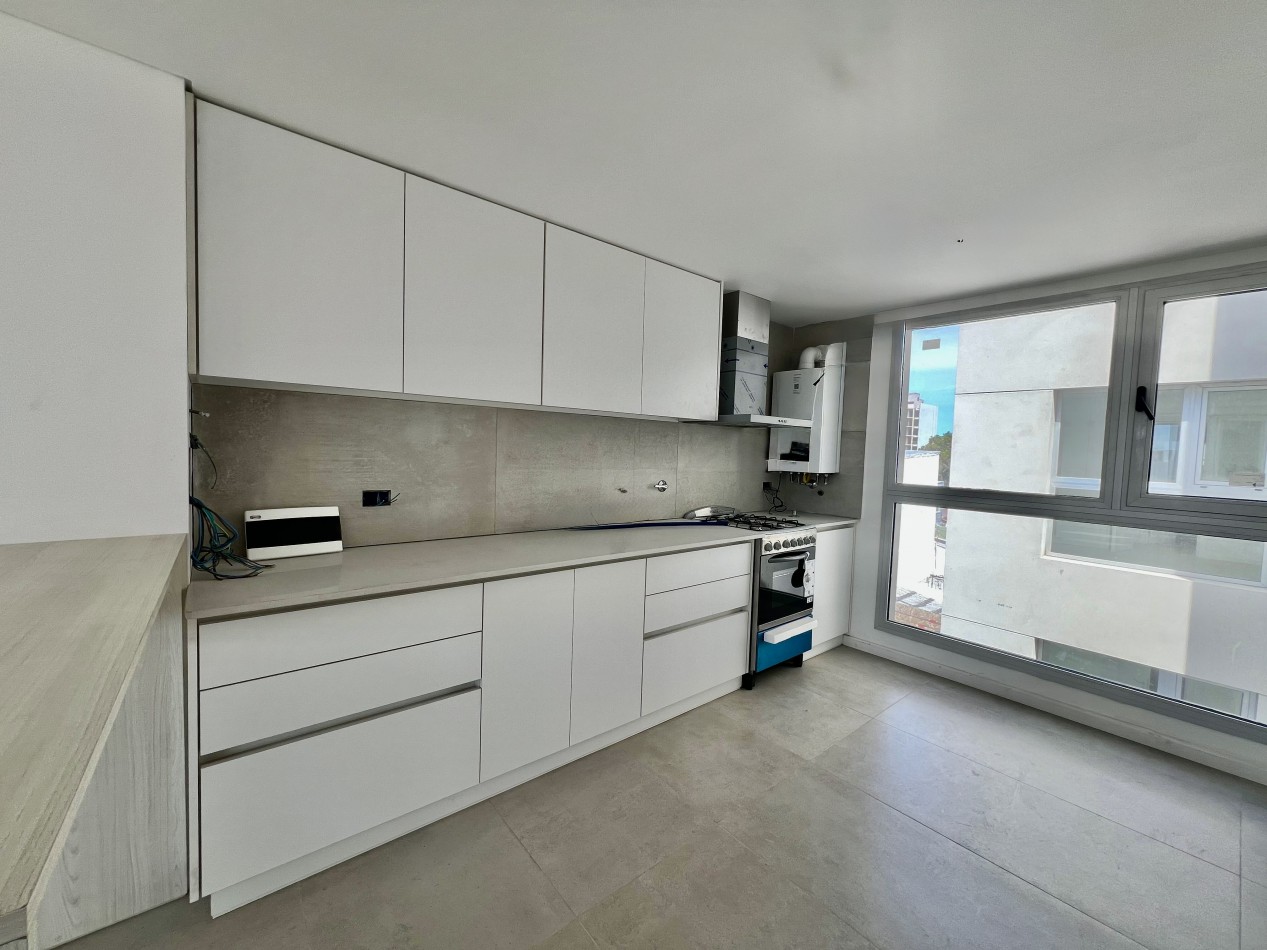 Semipiso moderno de 3 ambientes a metros del mar - Zona Norte | 106 m²