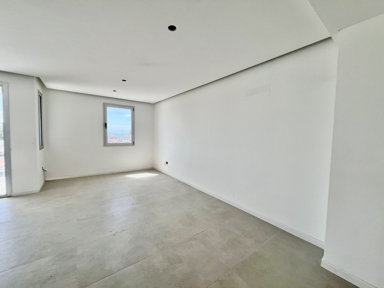 Semipiso moderno de 3 ambientes a metros del mar - Zona Norte | 106 m²