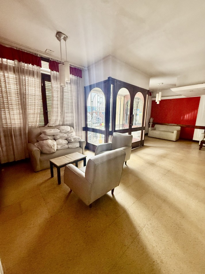 Hotel en Zona Aldrey 56 habitaciones