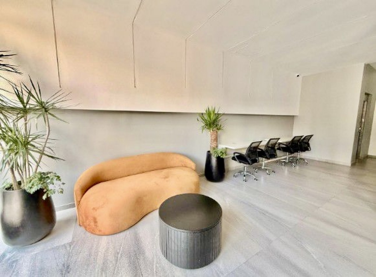 Monoambiente a estrenar. Zona Aldrey. 