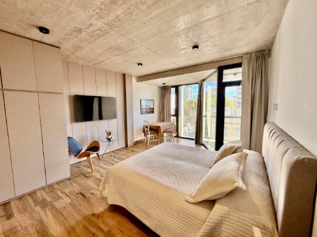 Monoambiente a estrenar. Zona Aldrey. 