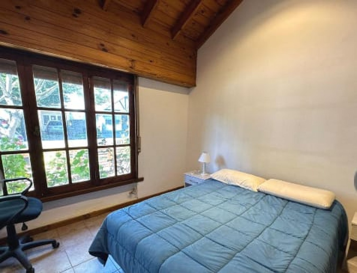Casa en alquiler en Los Troncos - Roca al 800