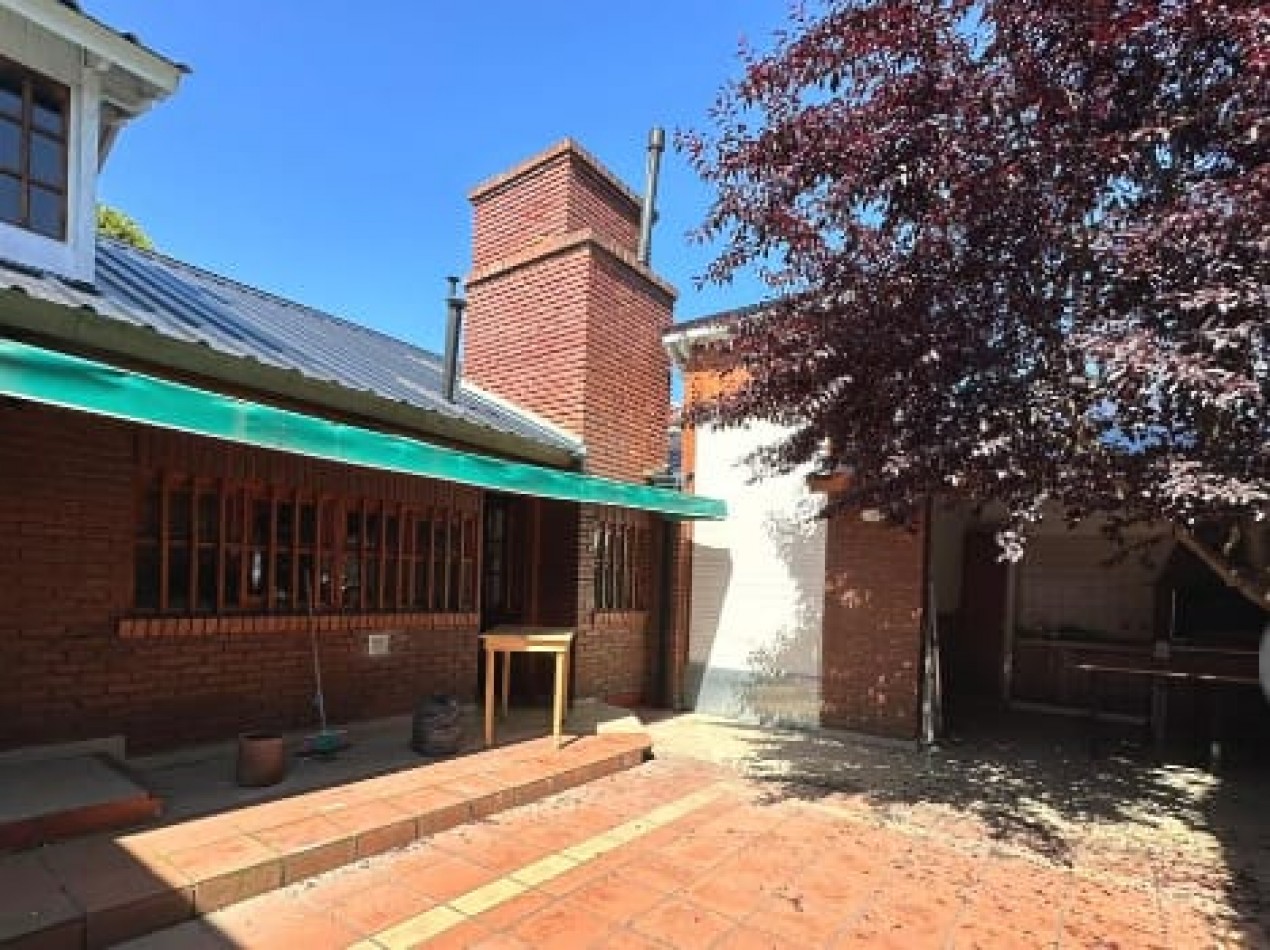Casa en alquiler en Los Troncos - Roca al 800