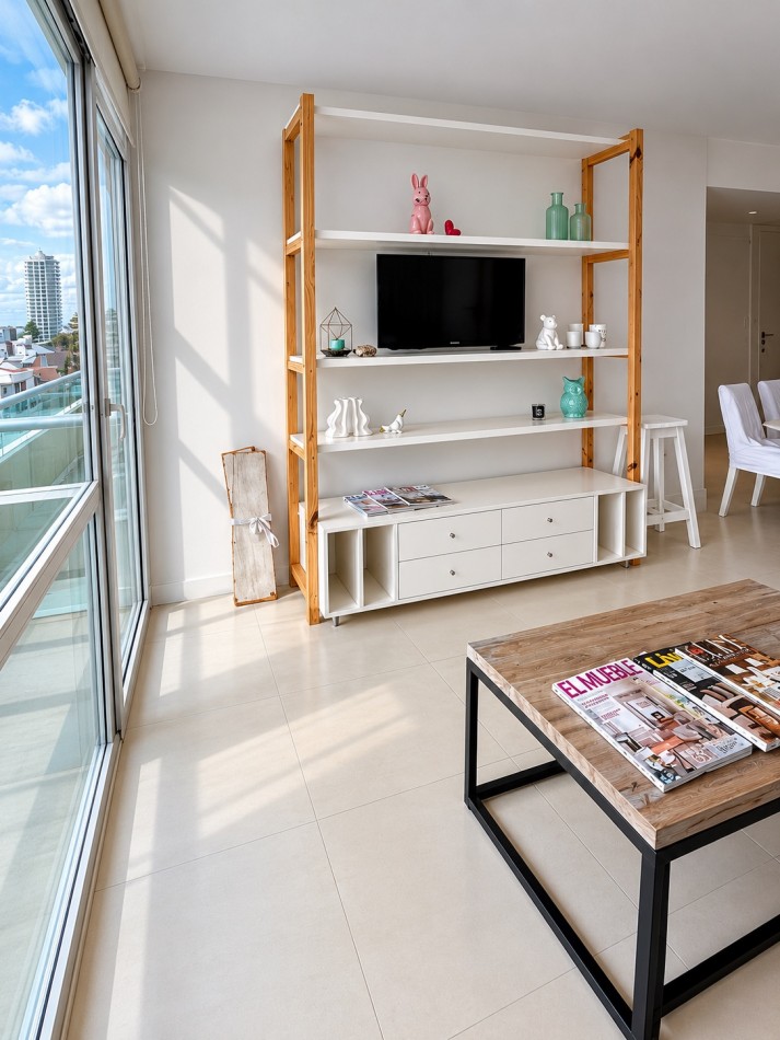 Playa Grande - 2 ambientes con cochera y equipado- Impecable