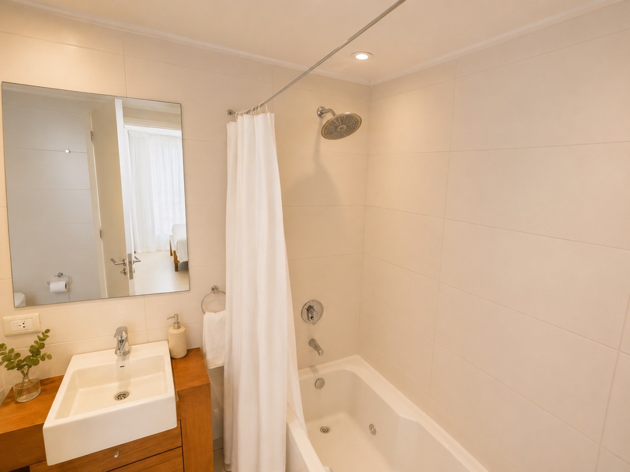 Playa Grande - 2 ambientes con cochera y equipado- Impecable