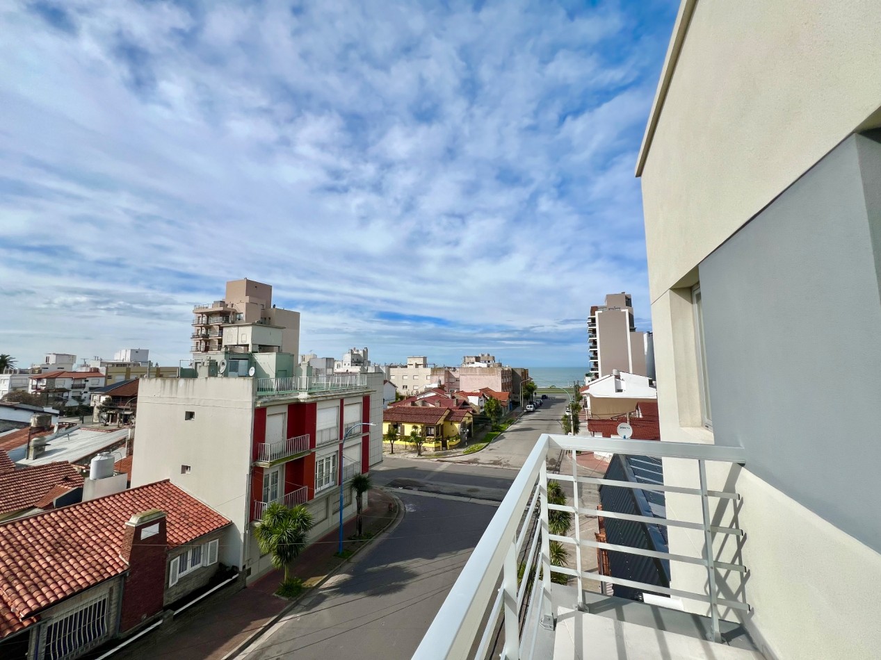 Posibilidad de financiacion. Semipiso moderno de 3 ambientes a metros del mar - Zona Norte | 106 m²