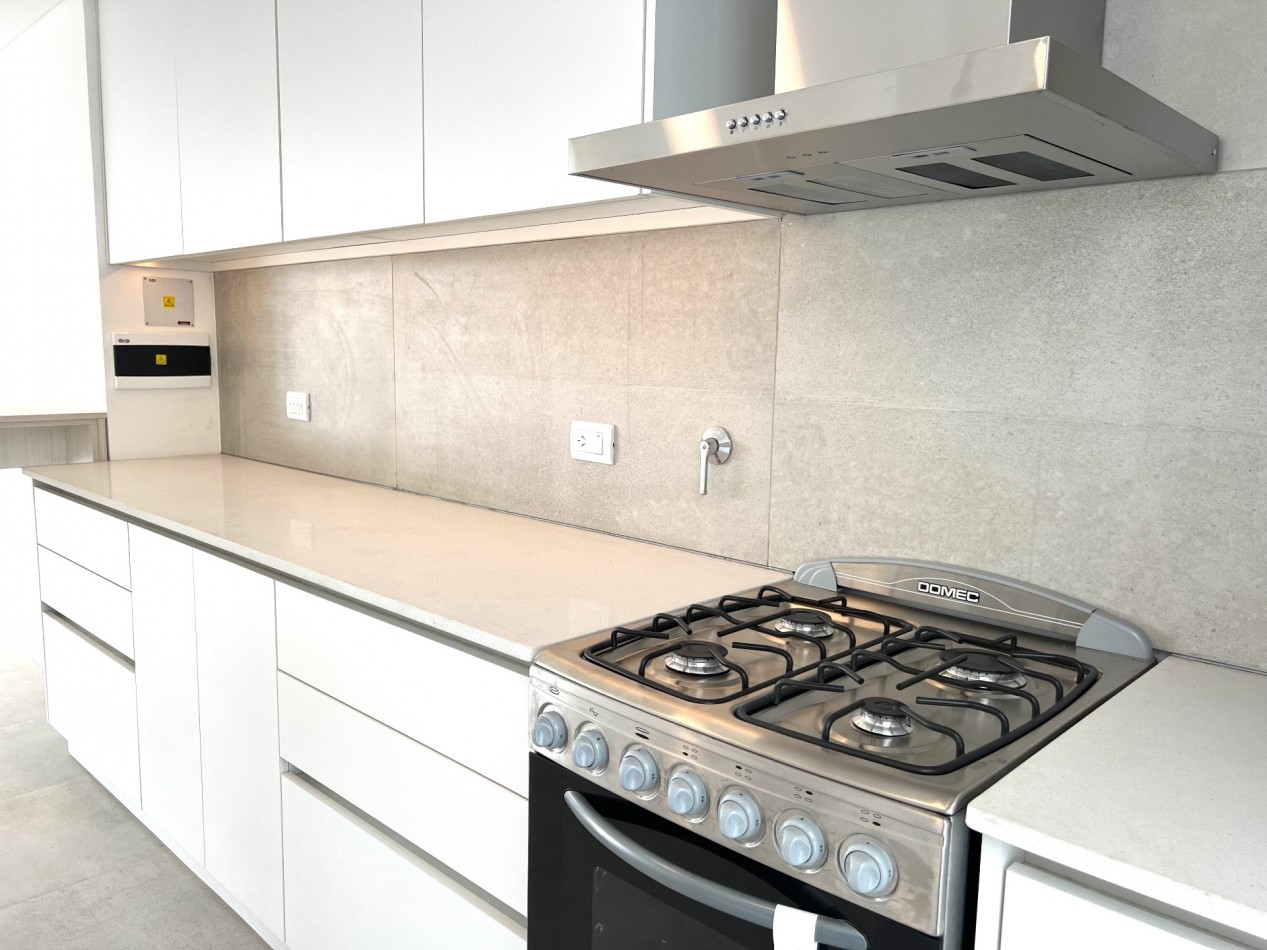 Posibilidad de financiacion. Semipiso moderno de 3 ambientes a metros del mar - Zona Norte | 106 m²