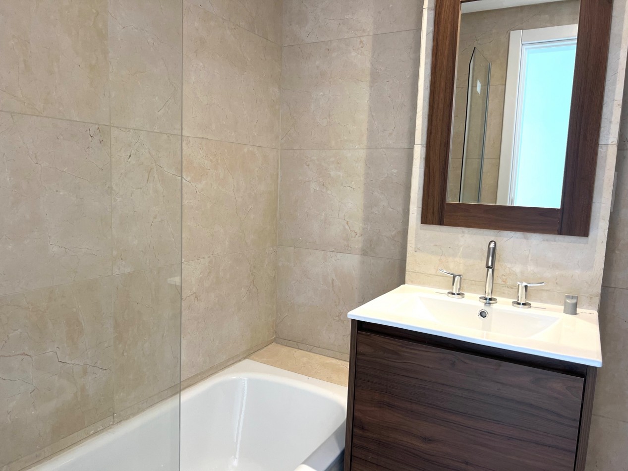 Posibilidad de financiacion. Semipiso moderno de 3 ambientes a metros del mar - Zona Norte | 106 m²