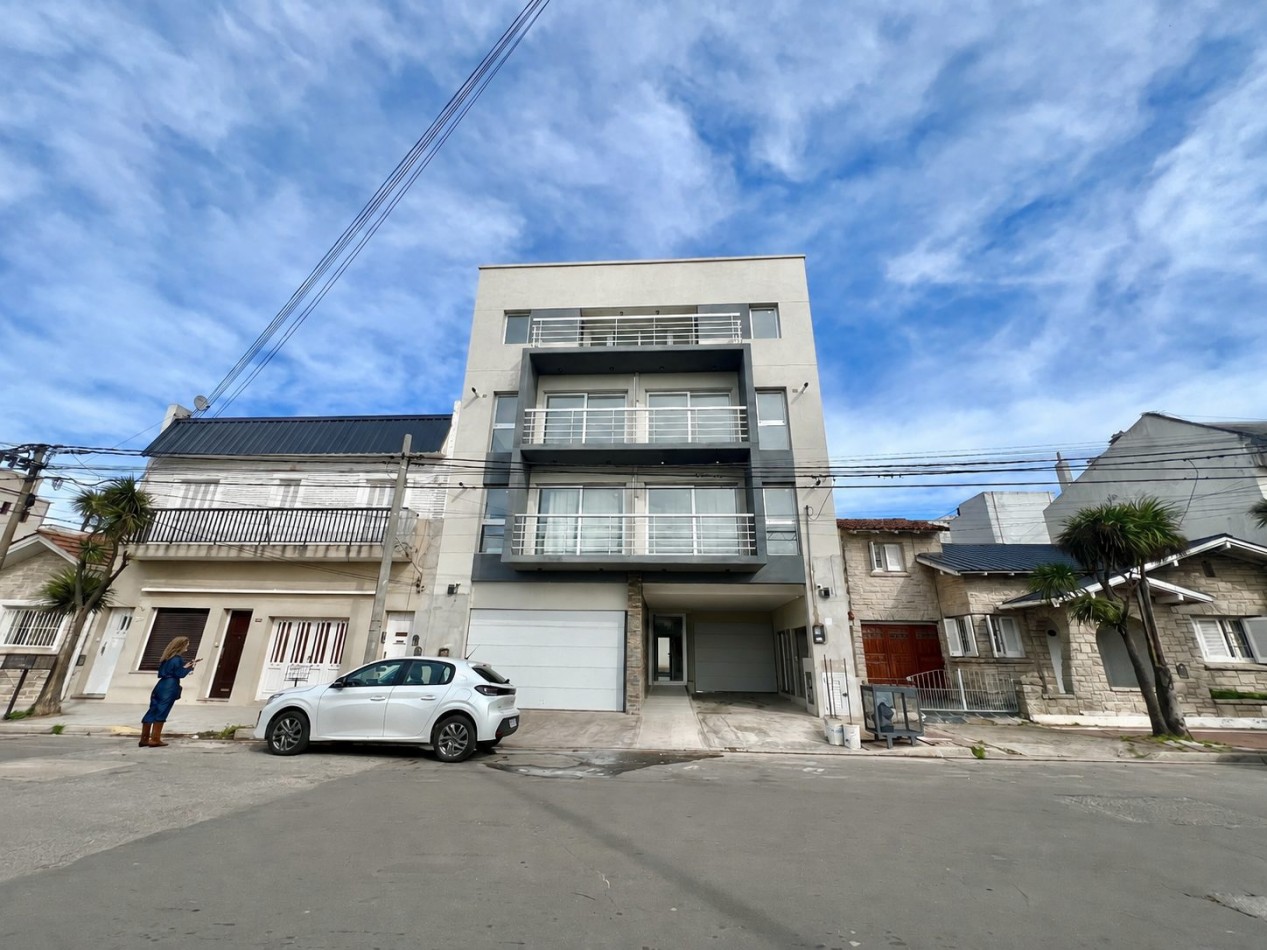 Posibilidad de financiacion. Departamento de 2 ambientes a metros del mar - Zona Norte