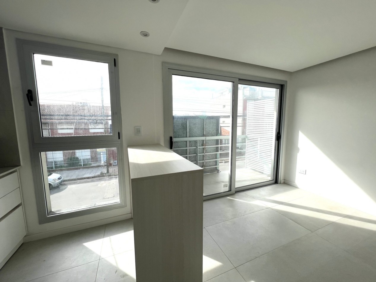Posibilidad de financiacion. Departamento 2 ambientes a metros del mar - Zona Norte 