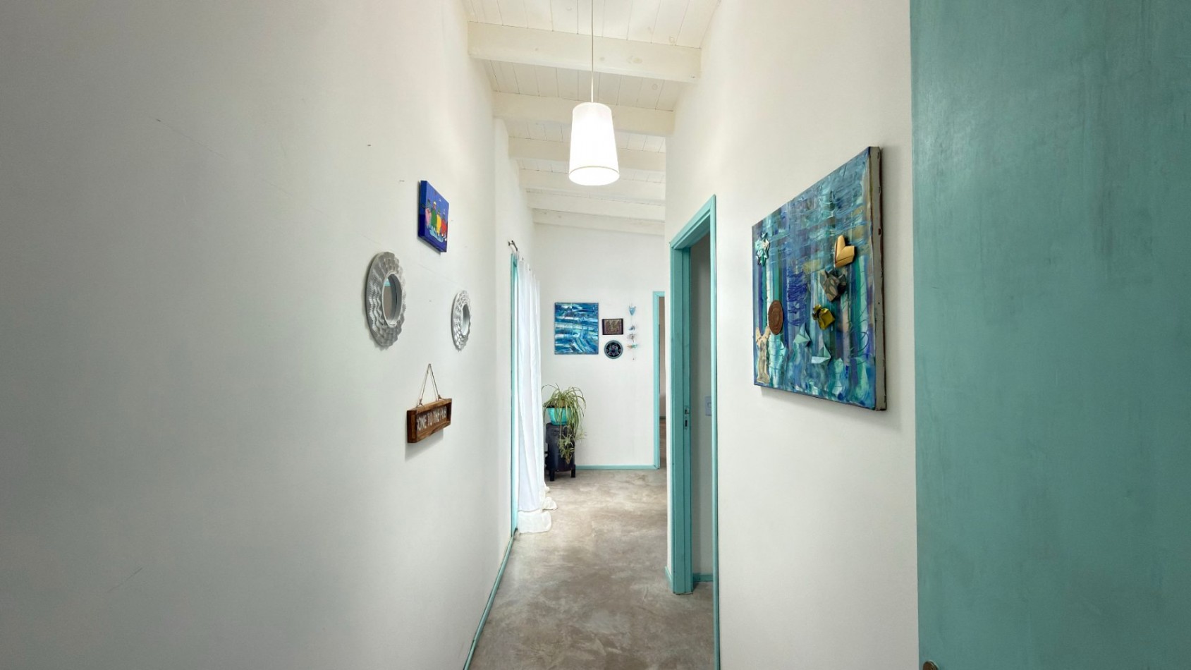 Casa Estilo Campo de 3 ambientes con amplio parque en San Eduardo del Mar