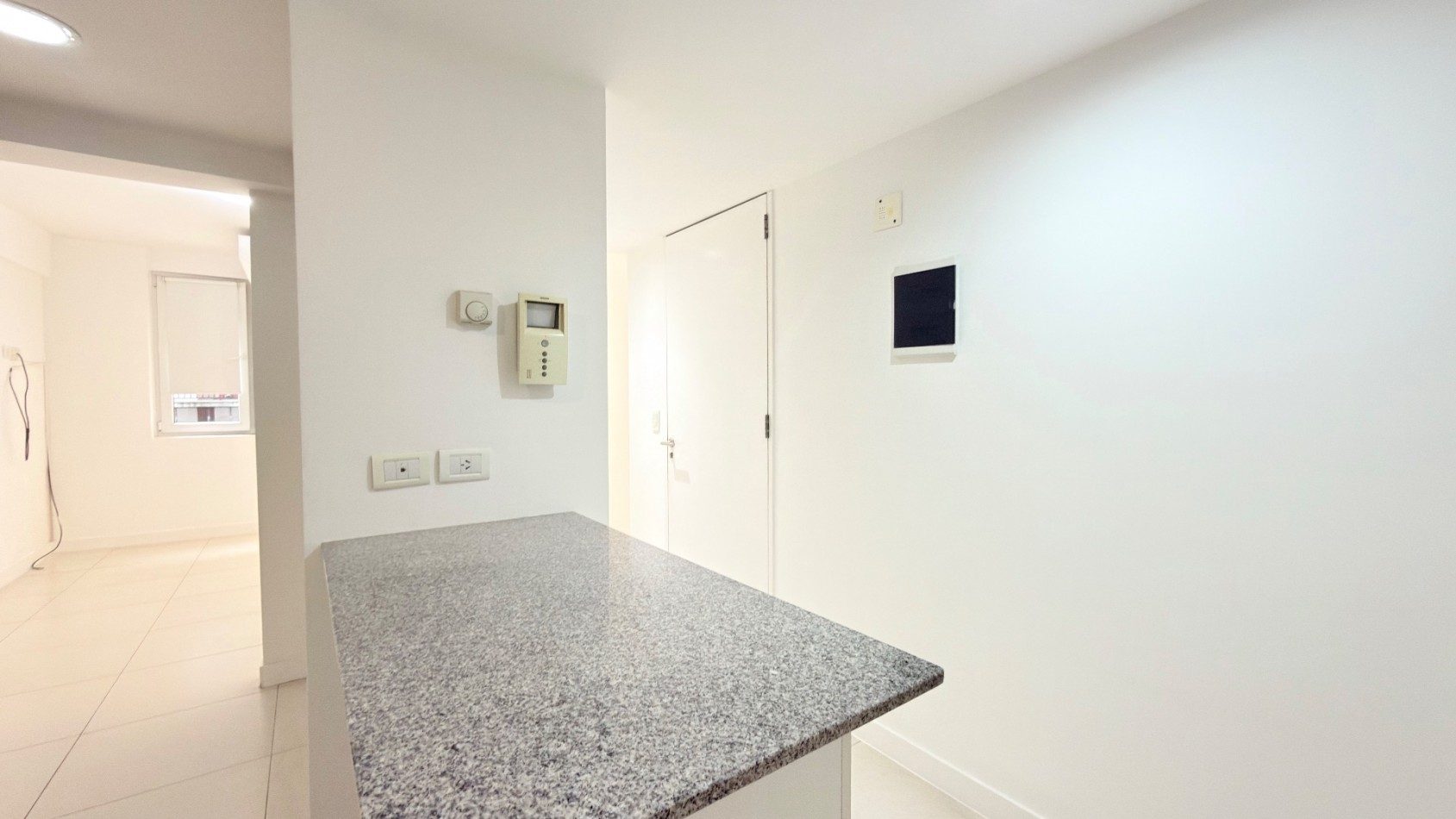 ALQUILER 24 MESES | SEMIPISO 3 AMBIENTES SIN MUEBLES | ZONA SHOPPING ALDREY
