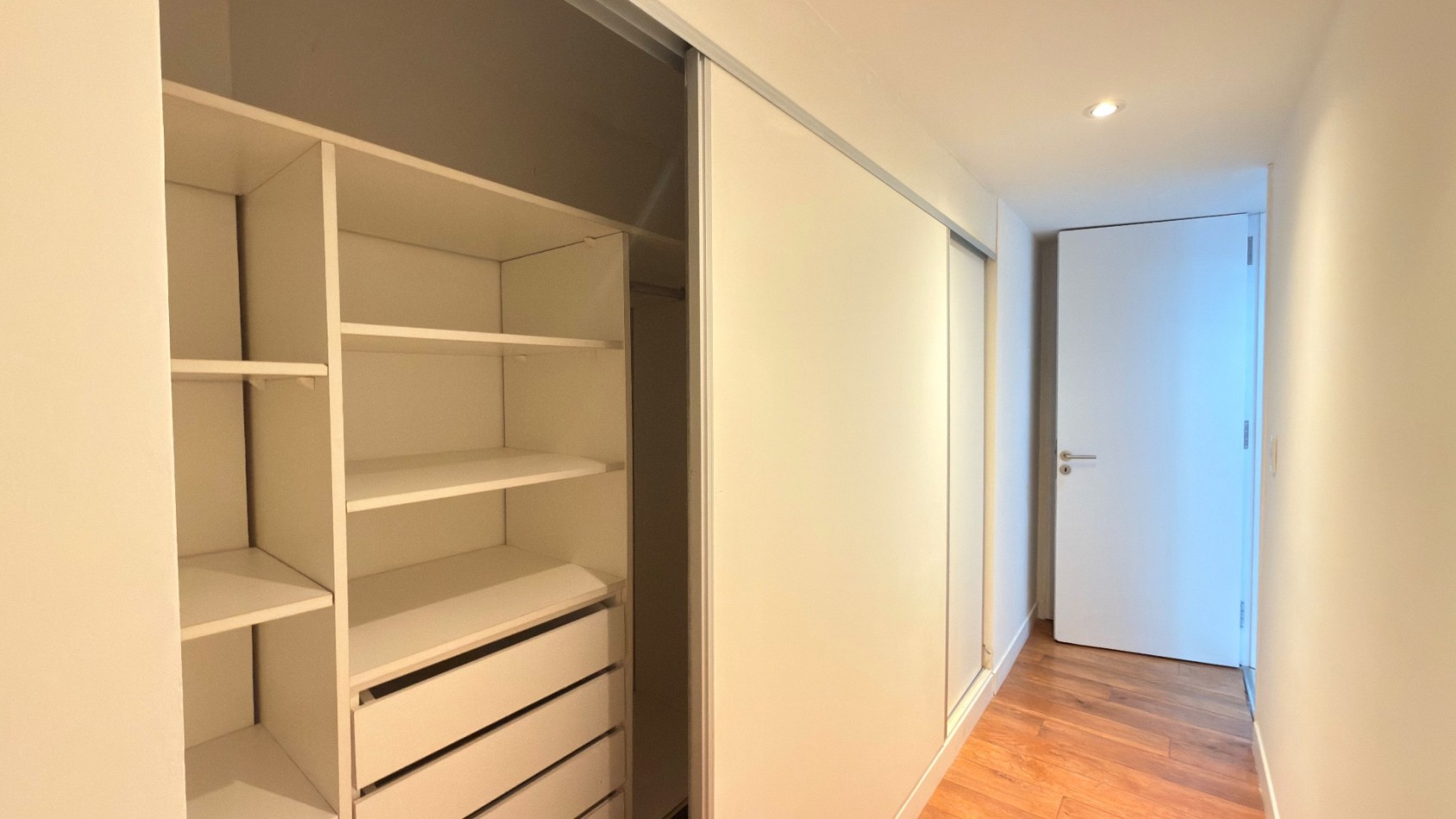 ALQUILER 24 MESES | SEMIPISO 3 AMBIENTES SIN MUEBLES | ZONA SHOPPING ALDREY